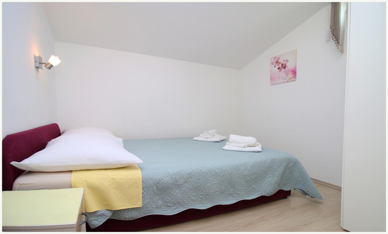 Apartments Huljev Primošten Εξωτερικό φωτογραφία