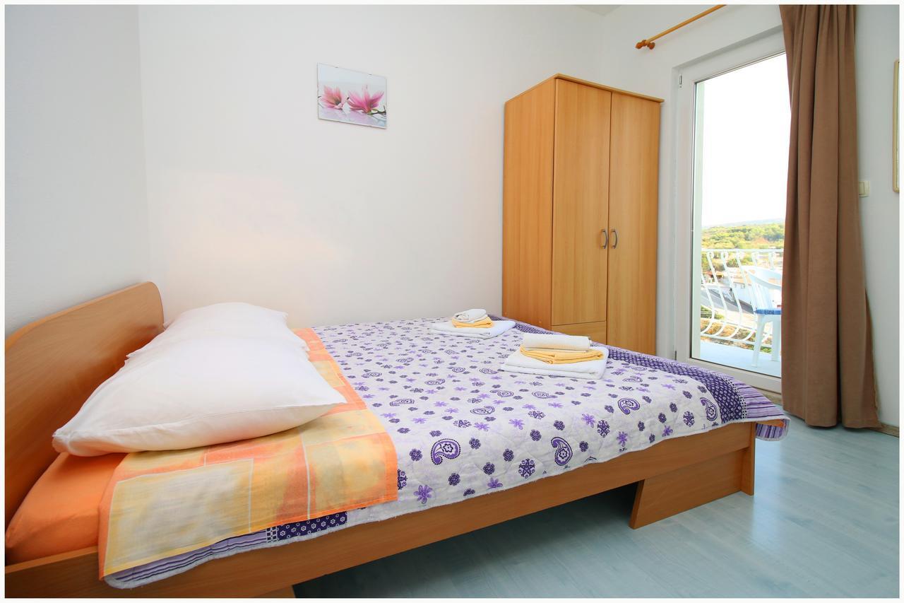 Apartments Huljev Primošten Εξωτερικό φωτογραφία