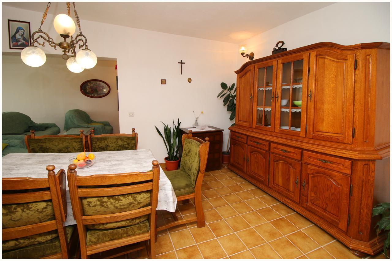 Apartments Huljev Primošten Εξωτερικό φωτογραφία